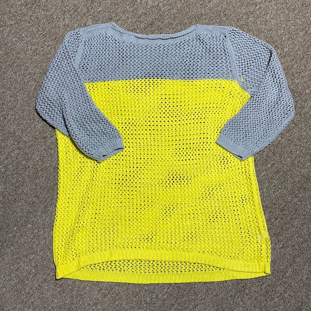 Apt 9 sweater